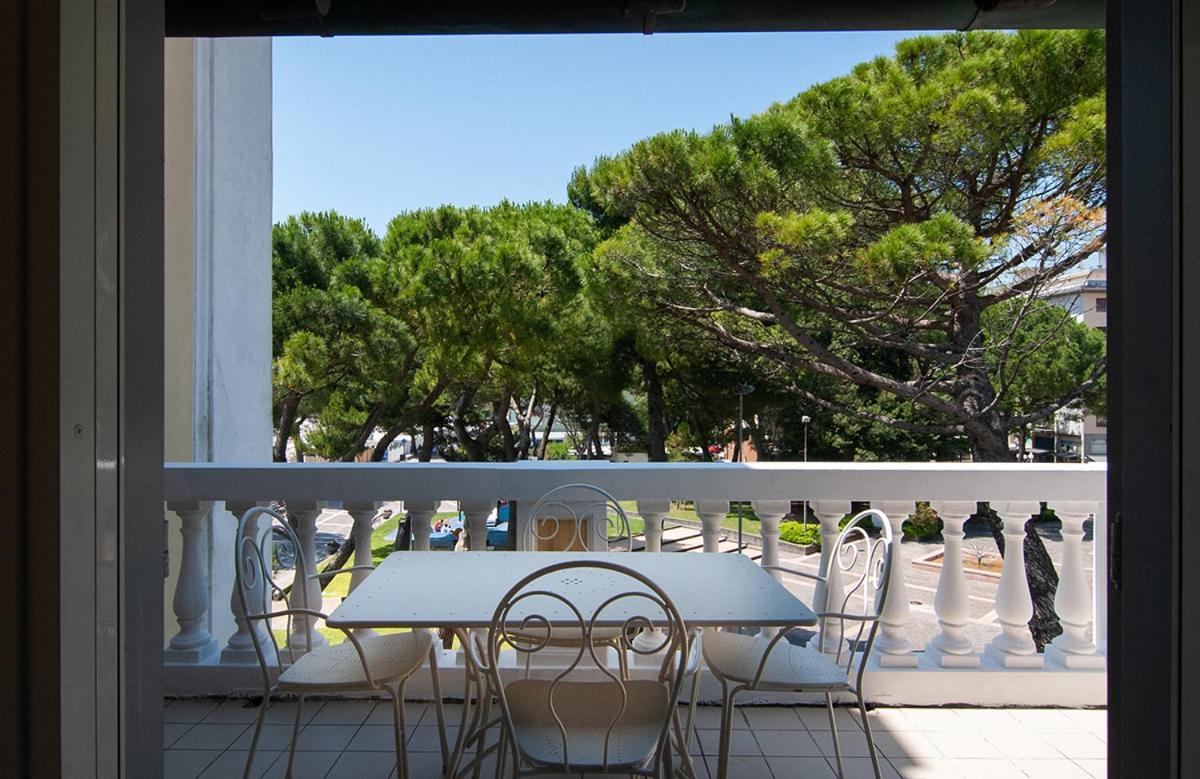 Residence Villa Marina Градо Экстерьер фото