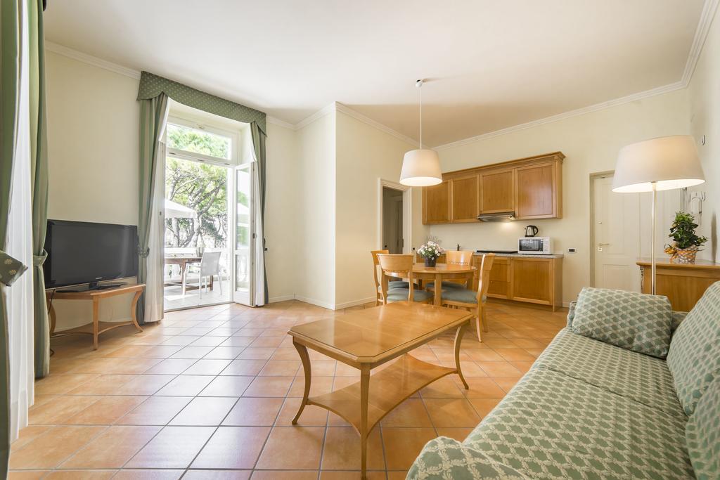 Residence Villa Marina Градо Экстерьер фото